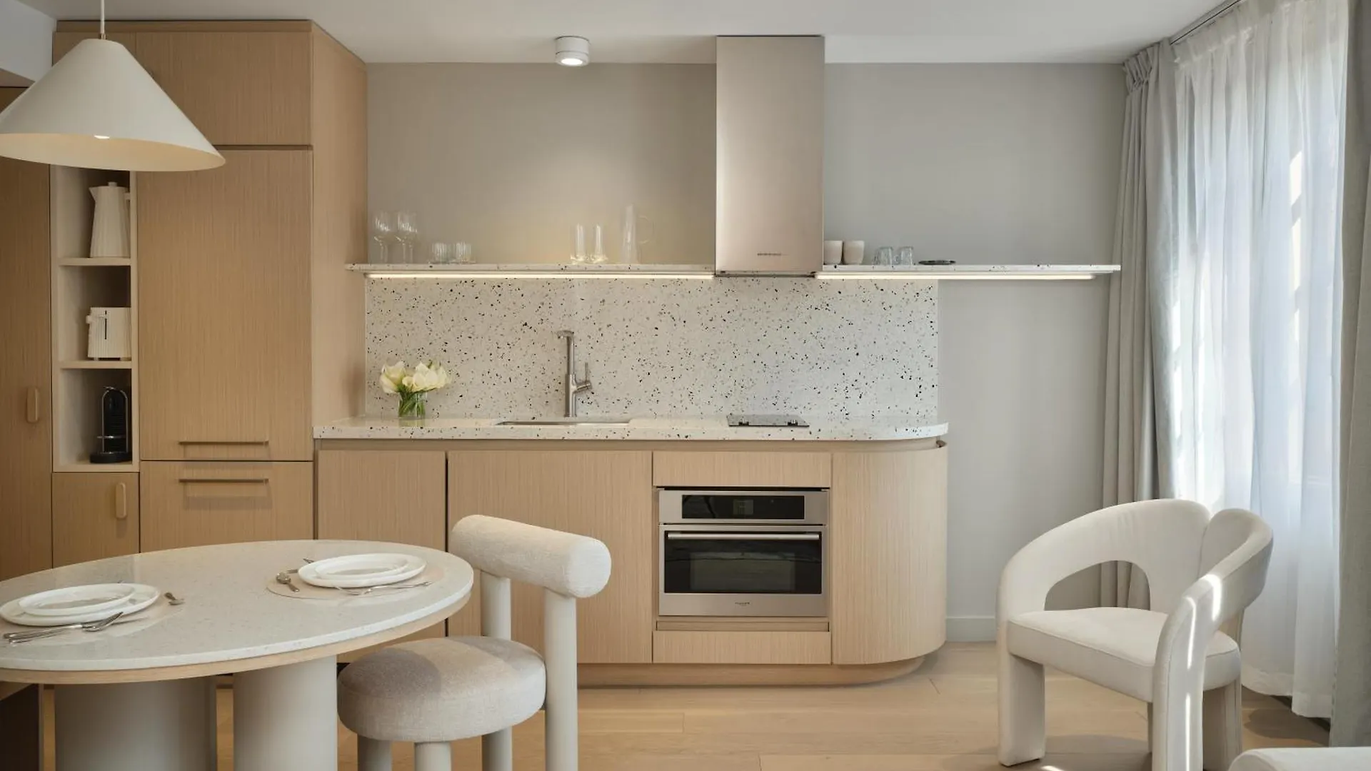 Corner - Luxury Serviced Apartments モントリオール