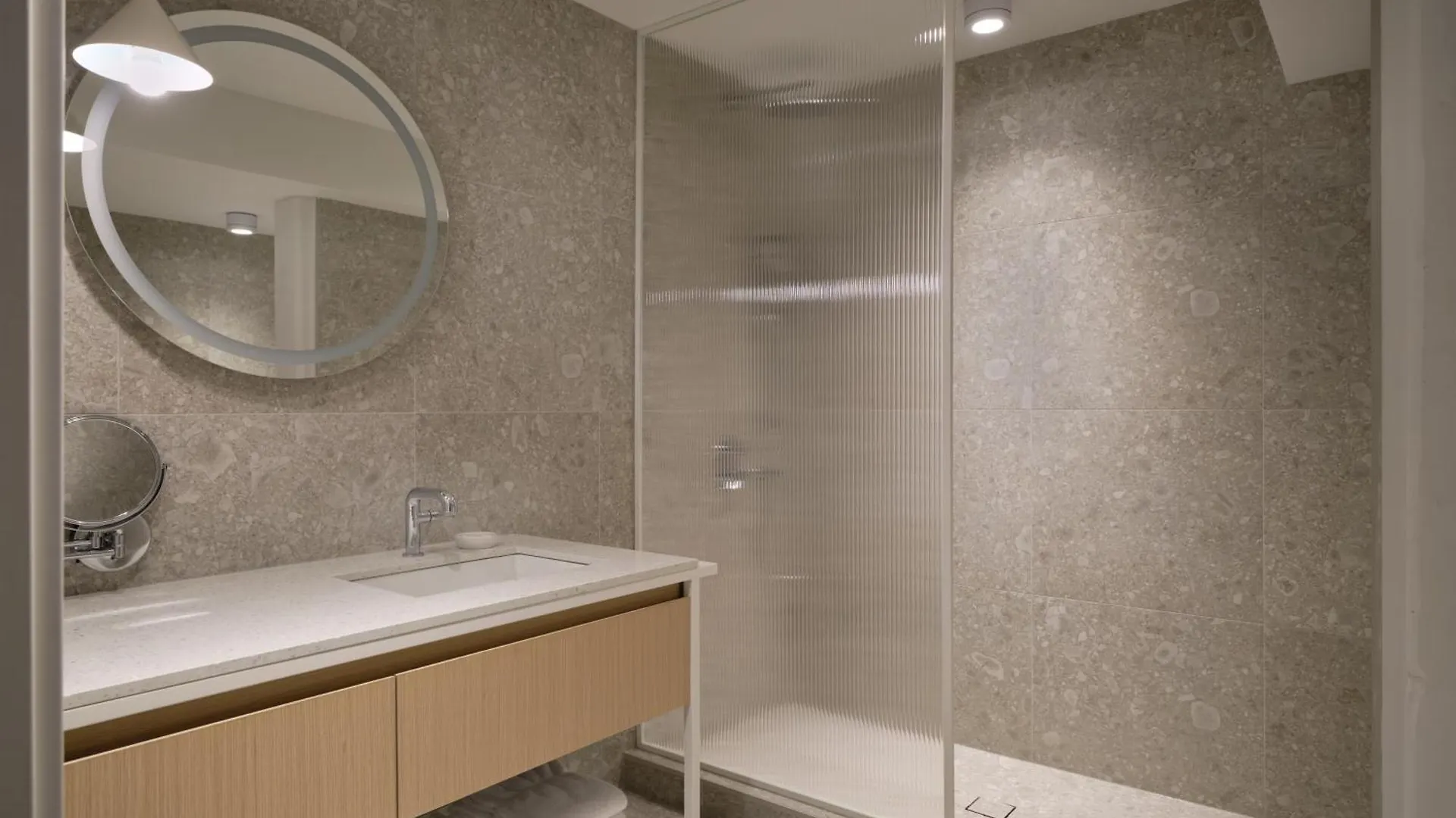 アパートホテル Corner - Luxury Serviced Apartments モントリオール